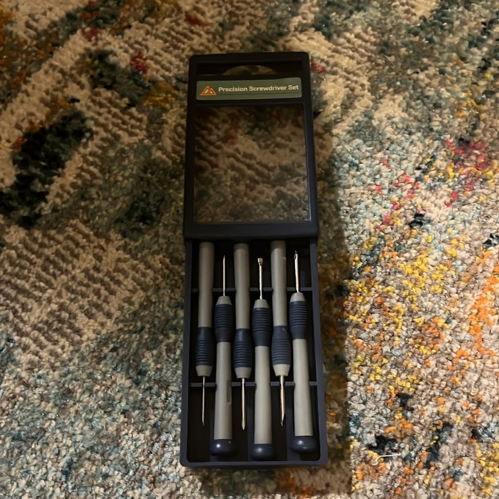 Precision Screwdriver Set - Picture 2 of 3
